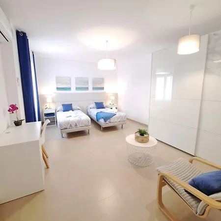 וילה Tres J מאלגה