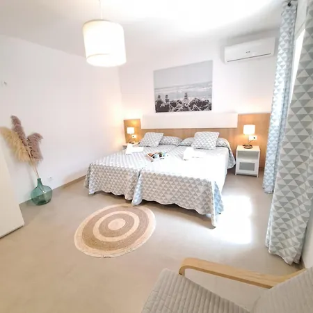 Tres J Málaga